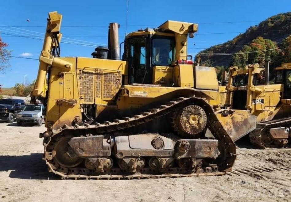CAT D10T 履帶推土機