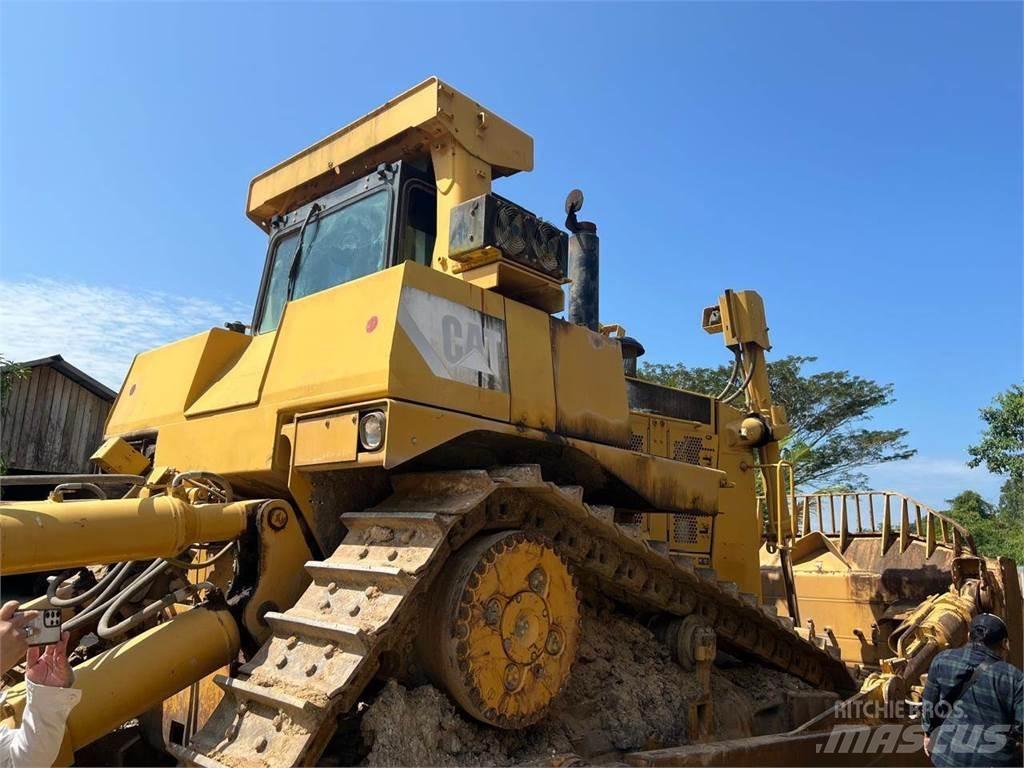 CAT D10T 履帶推土機