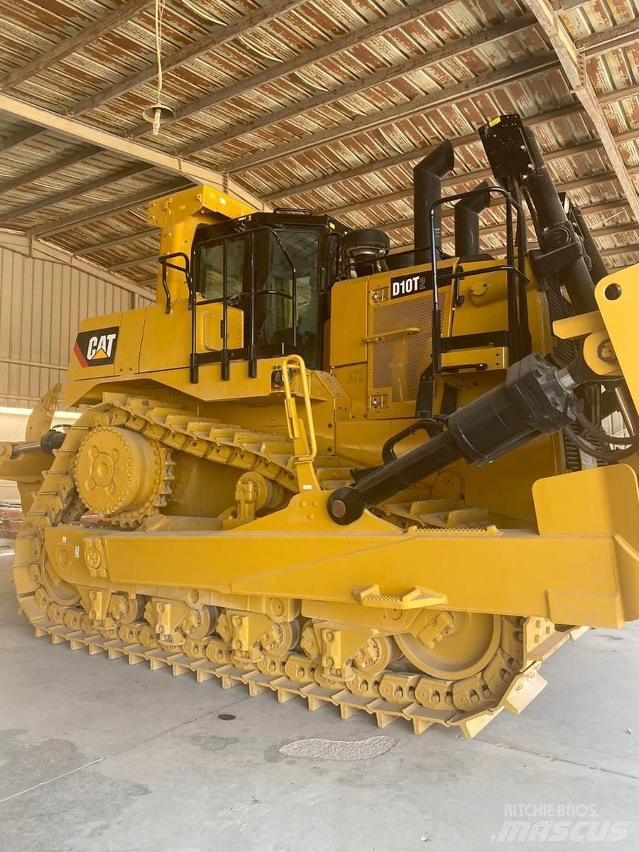 CAT D10T2 履帶推土機