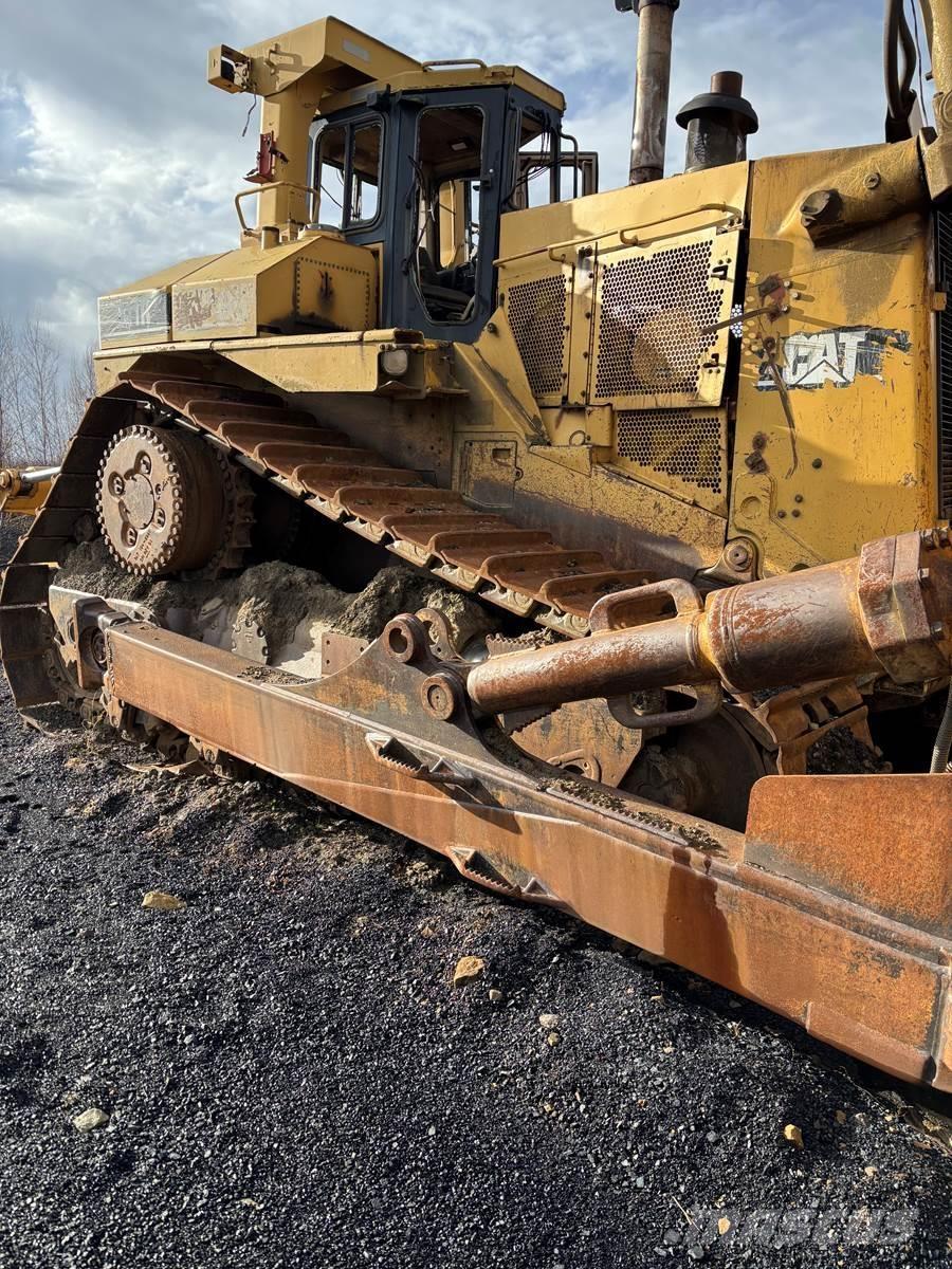 CAT D11R 履帶推土機