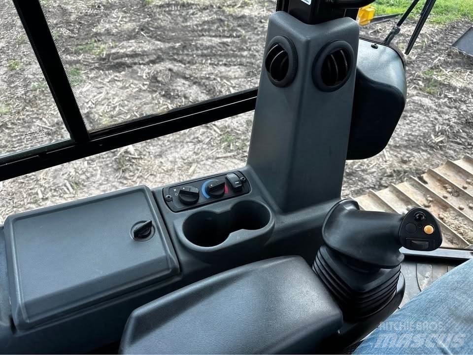CAT D3 履帶推土機