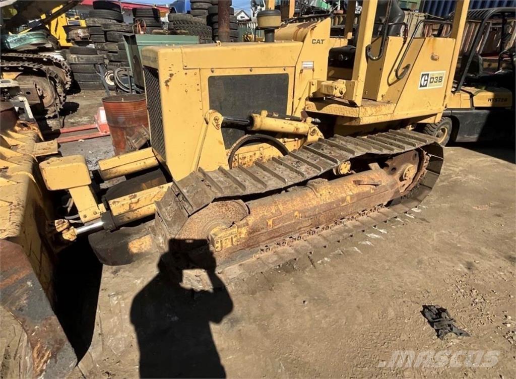 CAT D3B Z 履帶推土機