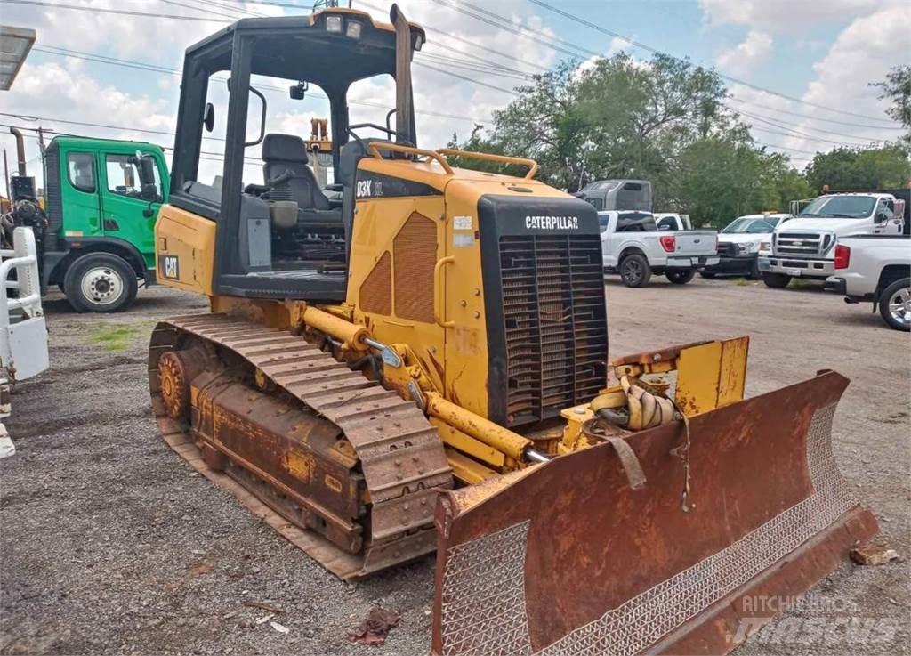 CAT D3K XL 履帶推土機