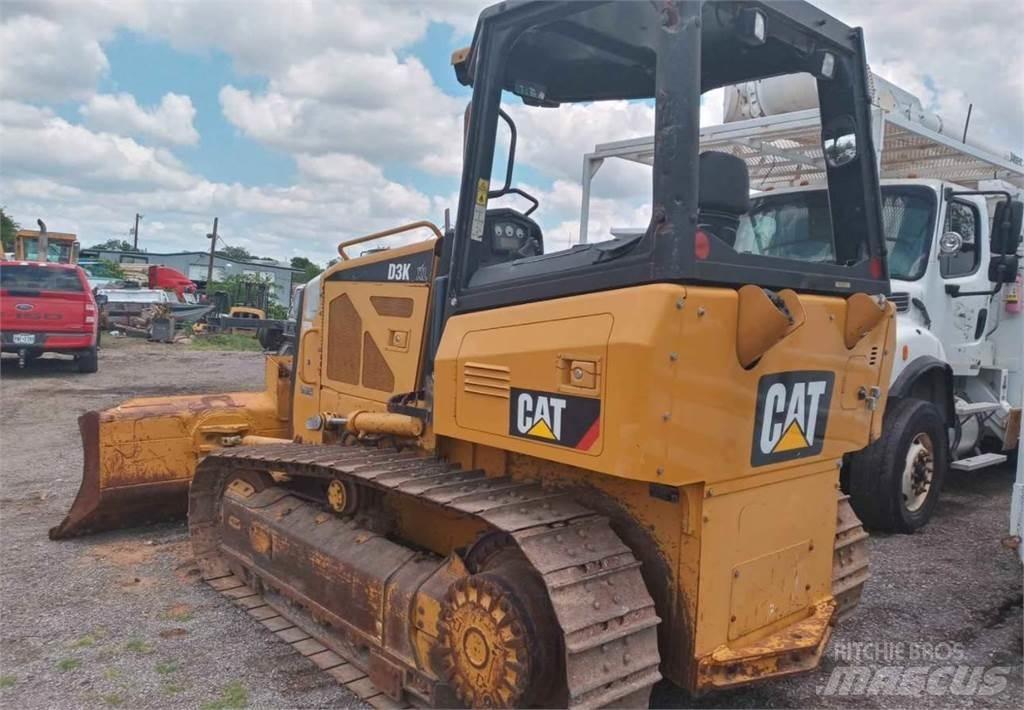 CAT D3K XL 履帶推土機