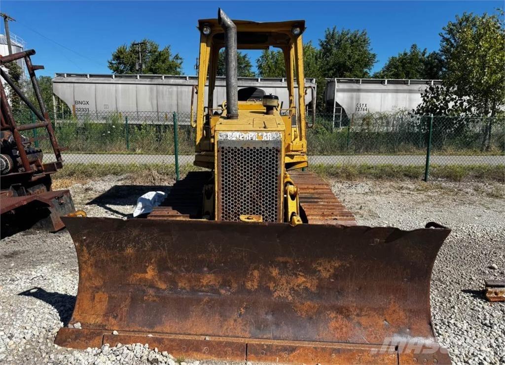 CAT D4C 履帶推土機