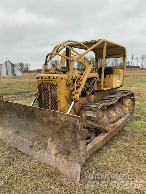 CAT D4D 履帶推土機