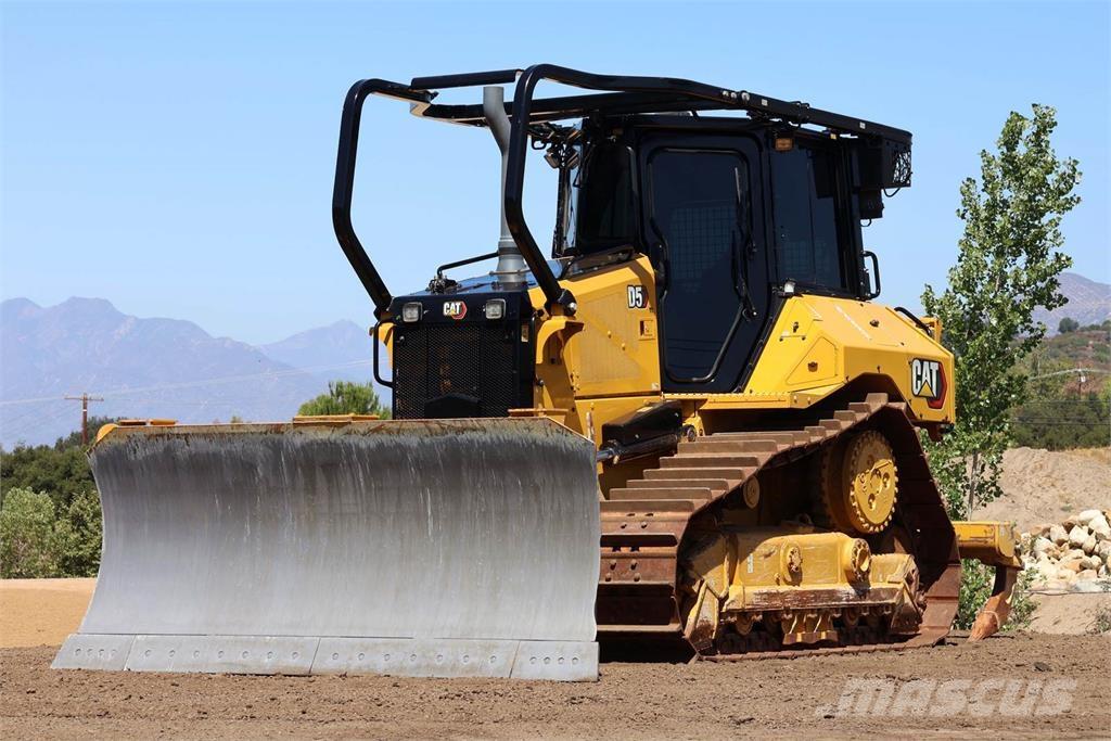 CAT D5 XL 履帶推土機