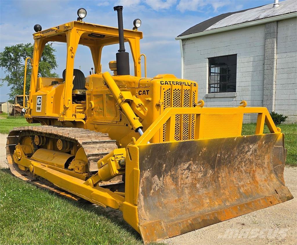 CAT D5B 履帶推土機