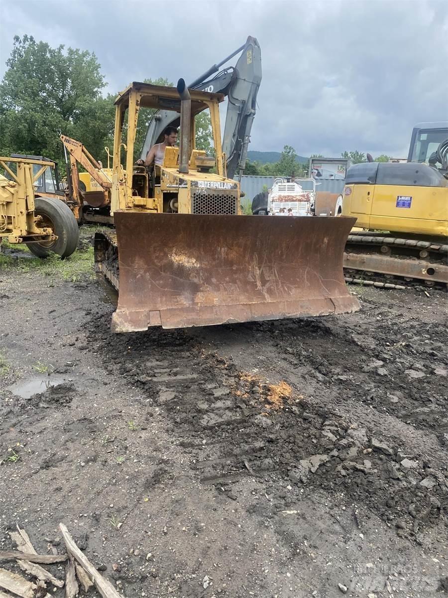 CAT D5C 履帶推土機