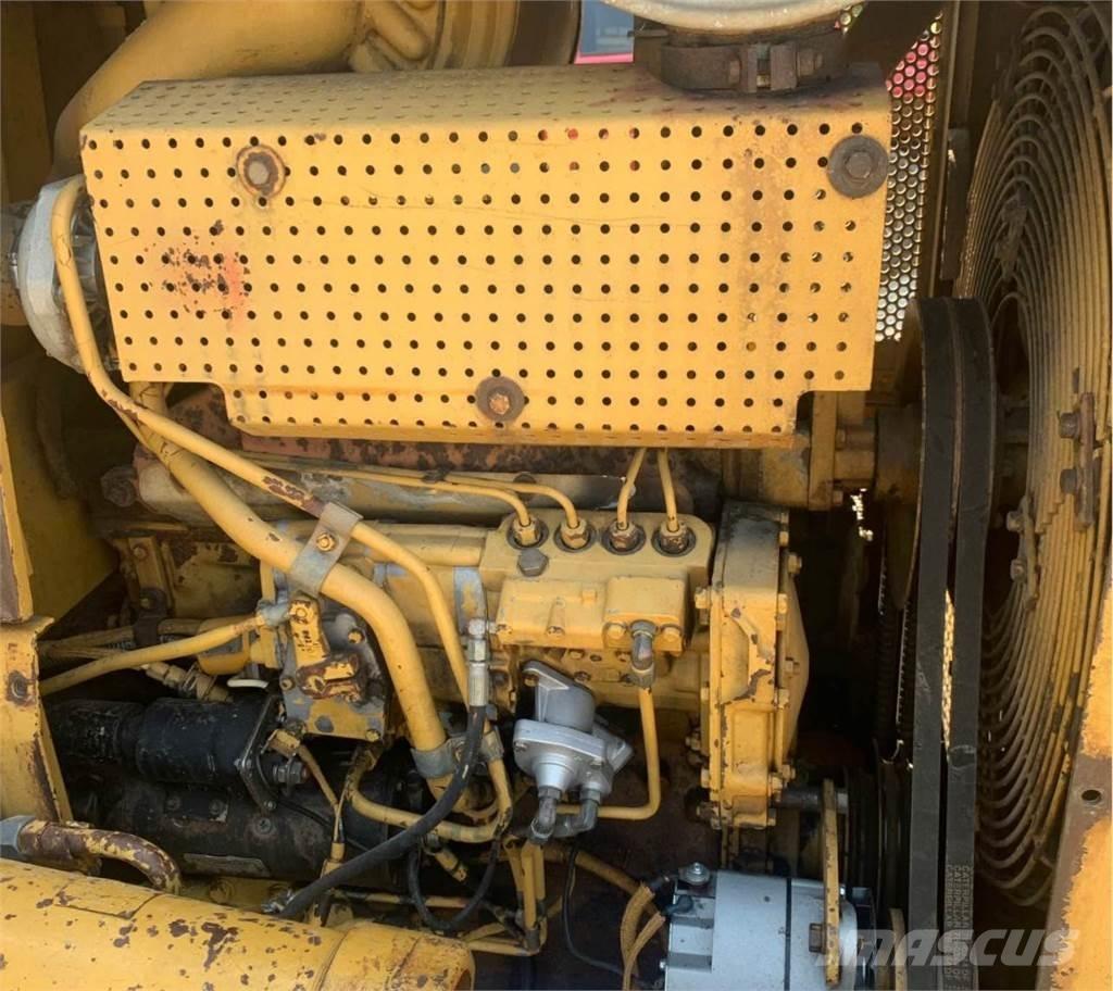 CAT D5H 履帶推土機