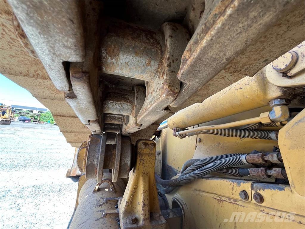 CAT D5N 履帶推土機