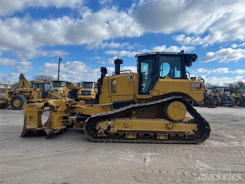 CAT D6 履帶推土機