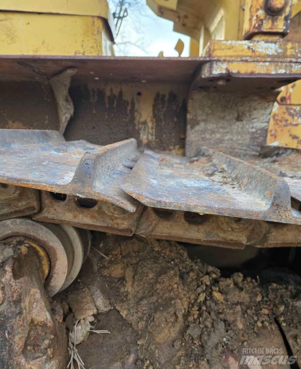 CAT D6C 履帶推土機