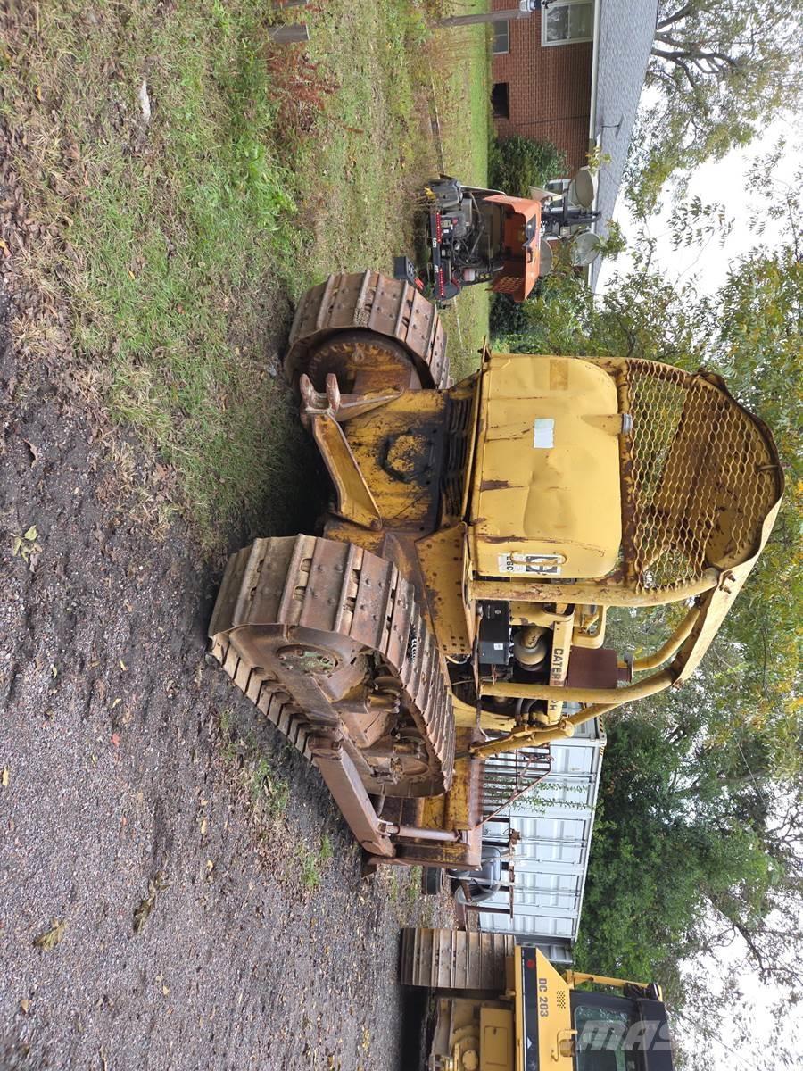 CAT D6C 履帶推土機