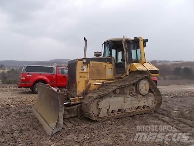 CAT D6M 履帶推土機