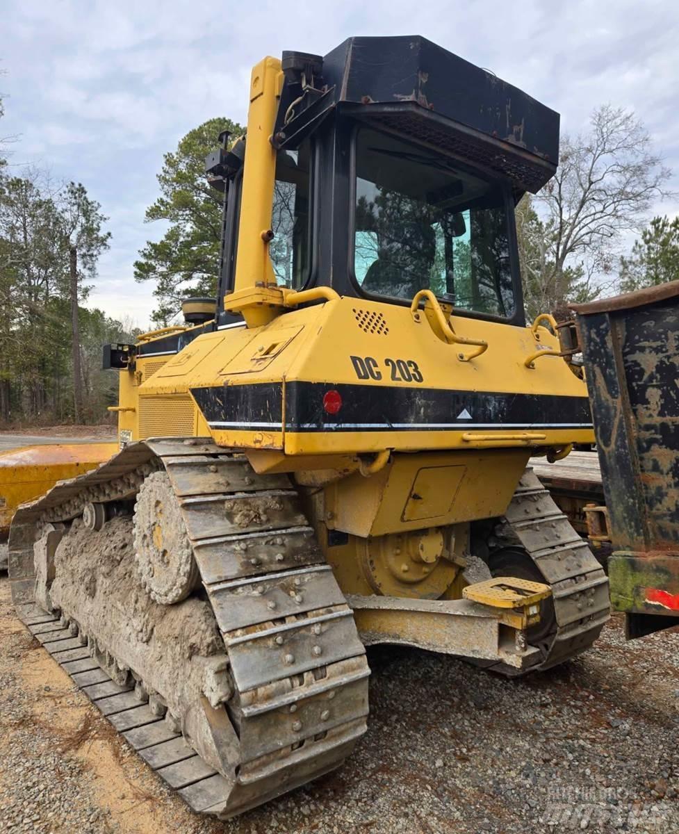 CAT D6M XL 履帶推土機