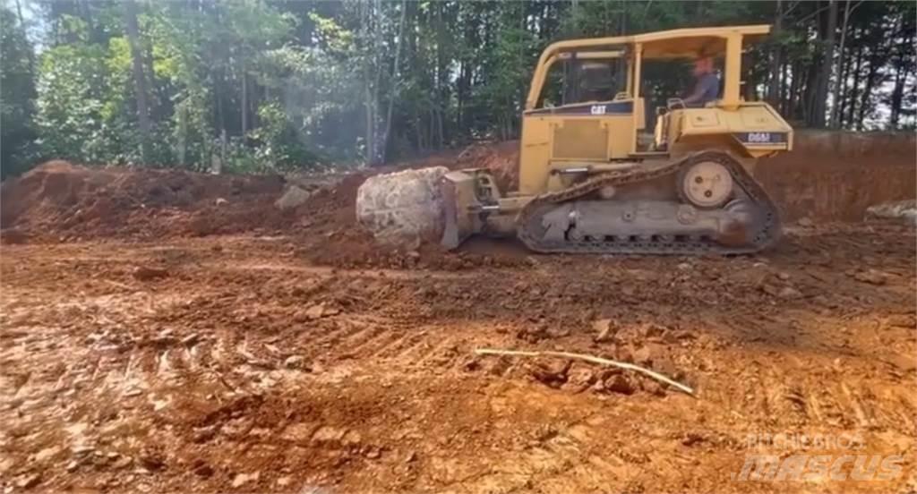 CAT D6M XL 履帶推土機
