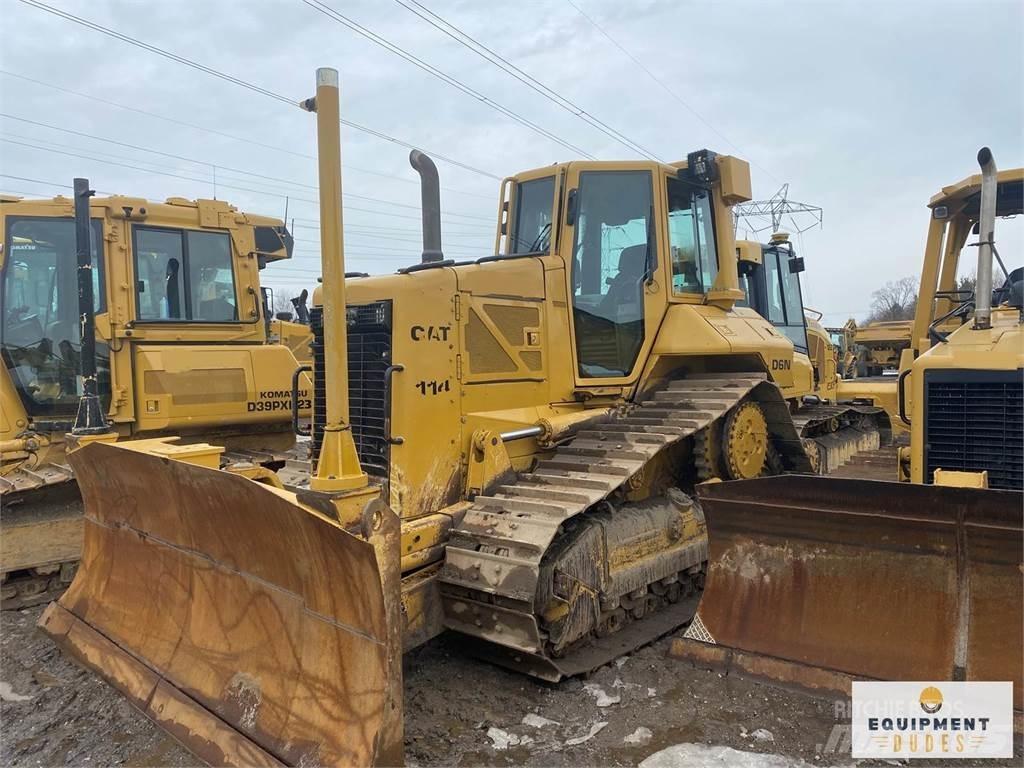 CAT D6N XL 履帶推土機