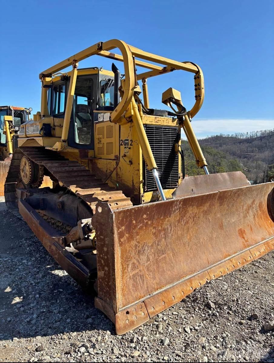 CAT D6R 履帶推土機
