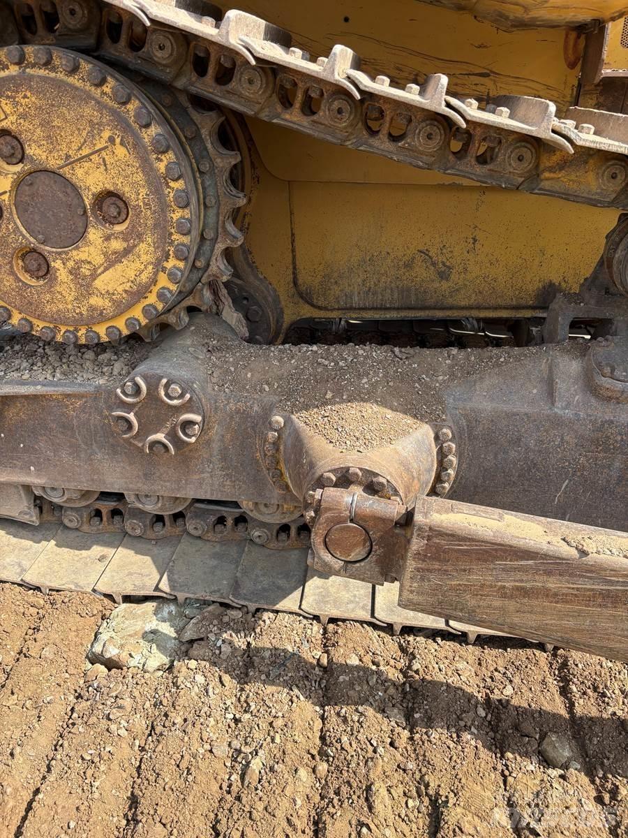 CAT D6R 履帶推土機