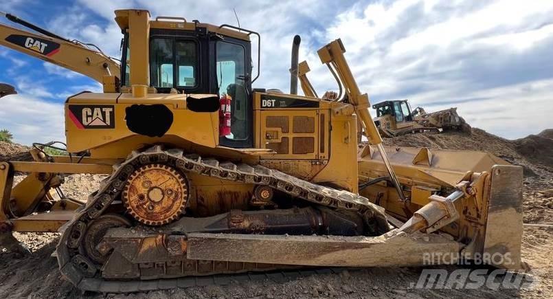 CAT D6T 履帶推土機