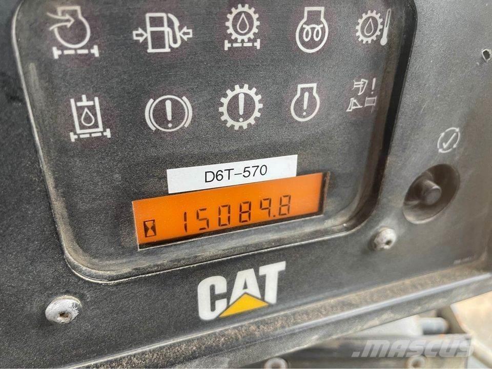 CAT D6T 履帶推土機