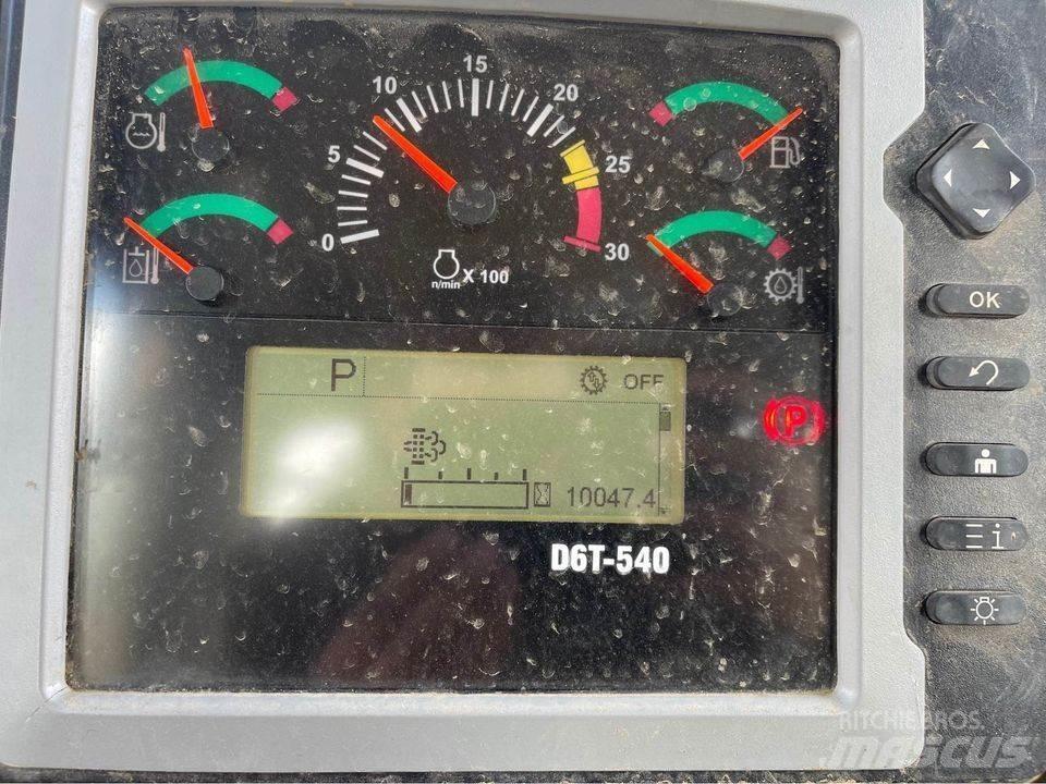 CAT D6T 履帶推土機