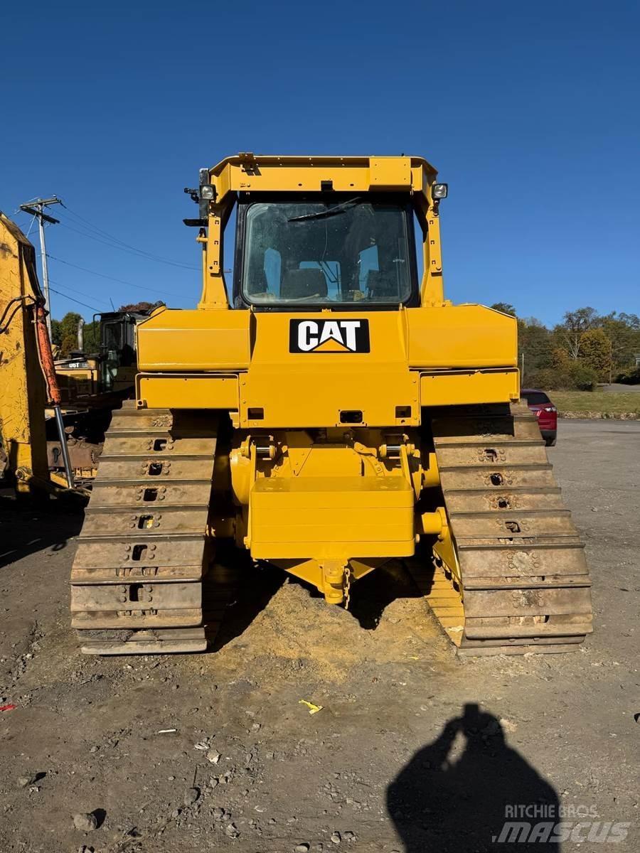 CAT D6T 履帶推土機