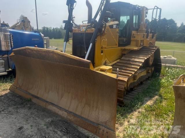 CAT D6T 履帶推土機