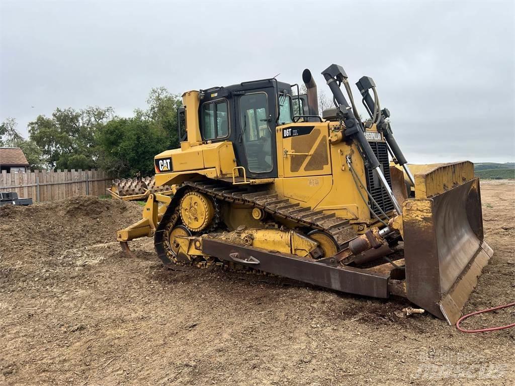 CAT D6T XL 履帶推土機