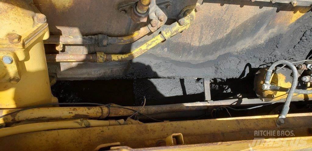 CAT D8H 履帶推土機