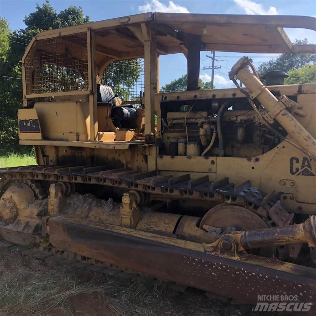CAT D8H 履帶推土機