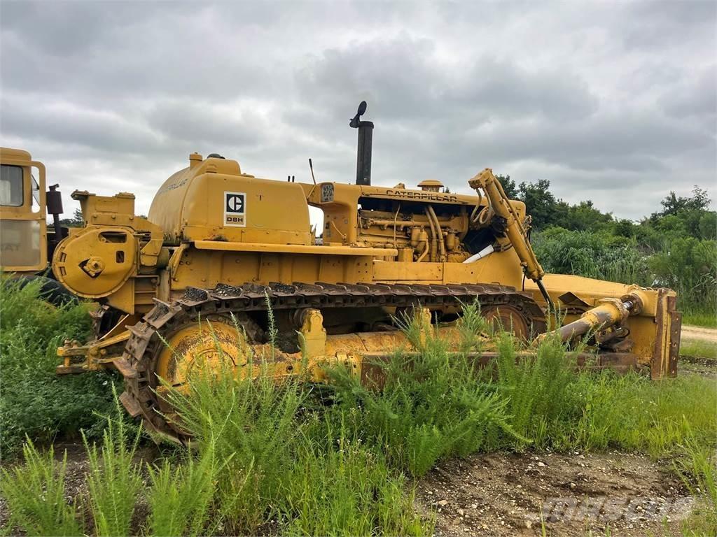CAT D8H 履帶推土機