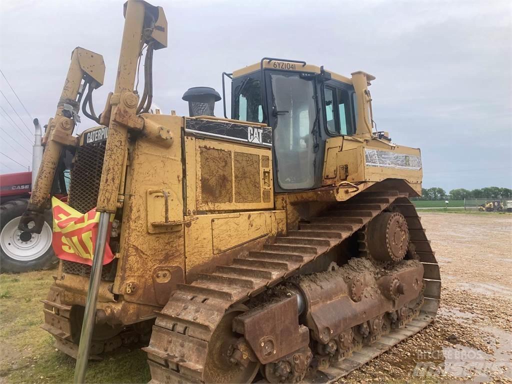 CAT D8R 履帶推土機