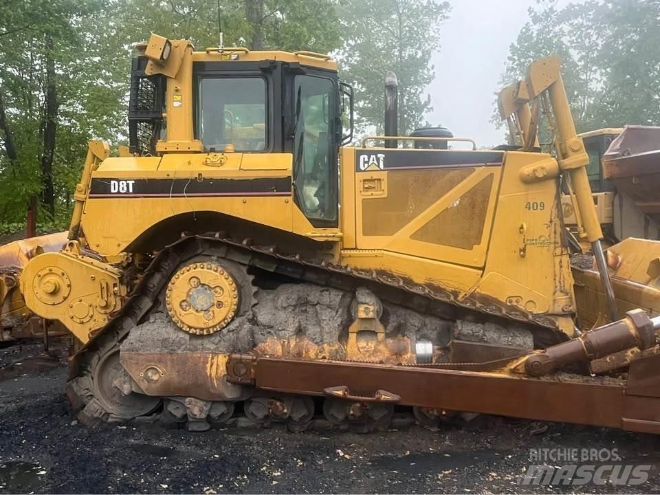 CAT D8T 履帶推土機