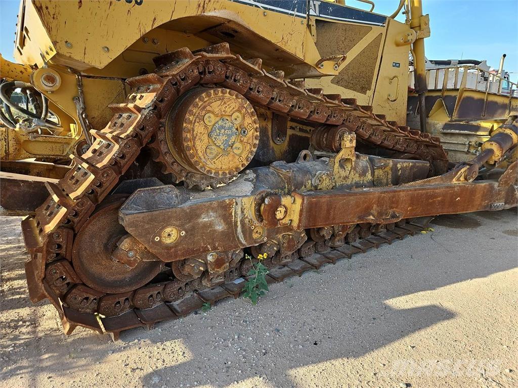 CAT D8T 履帶推土機