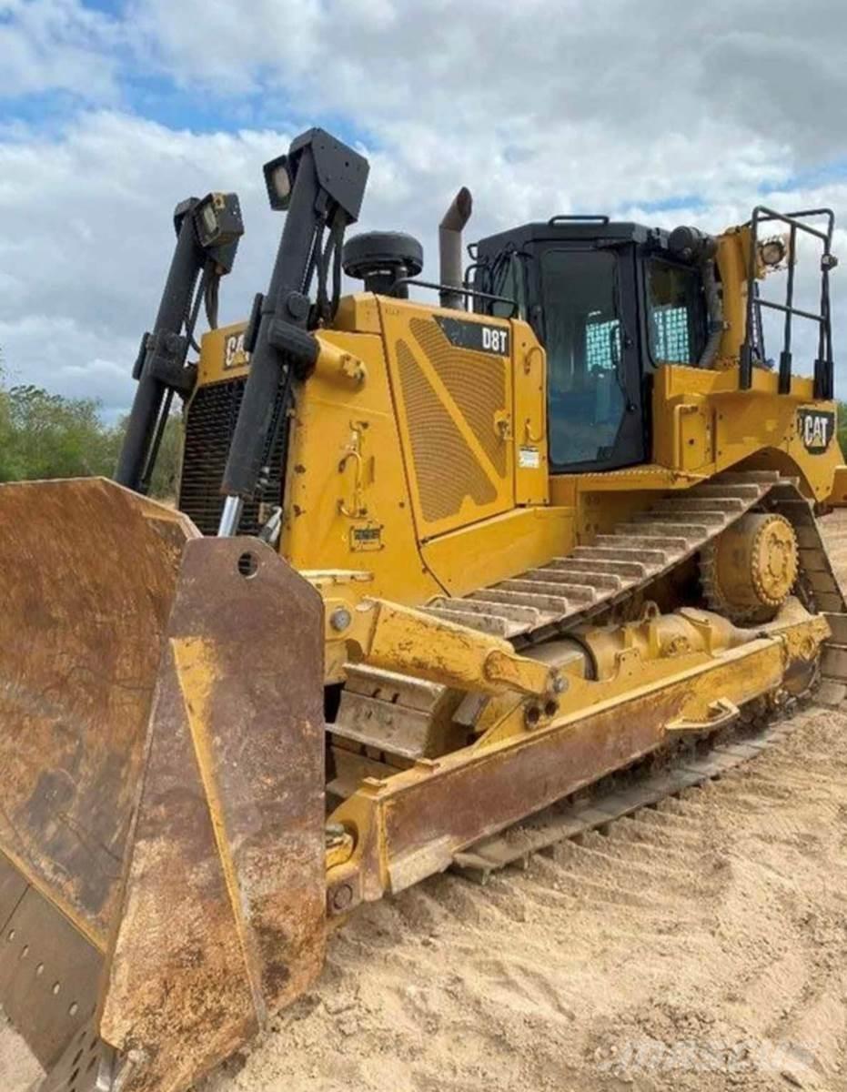 CAT D8T 履帶推土機