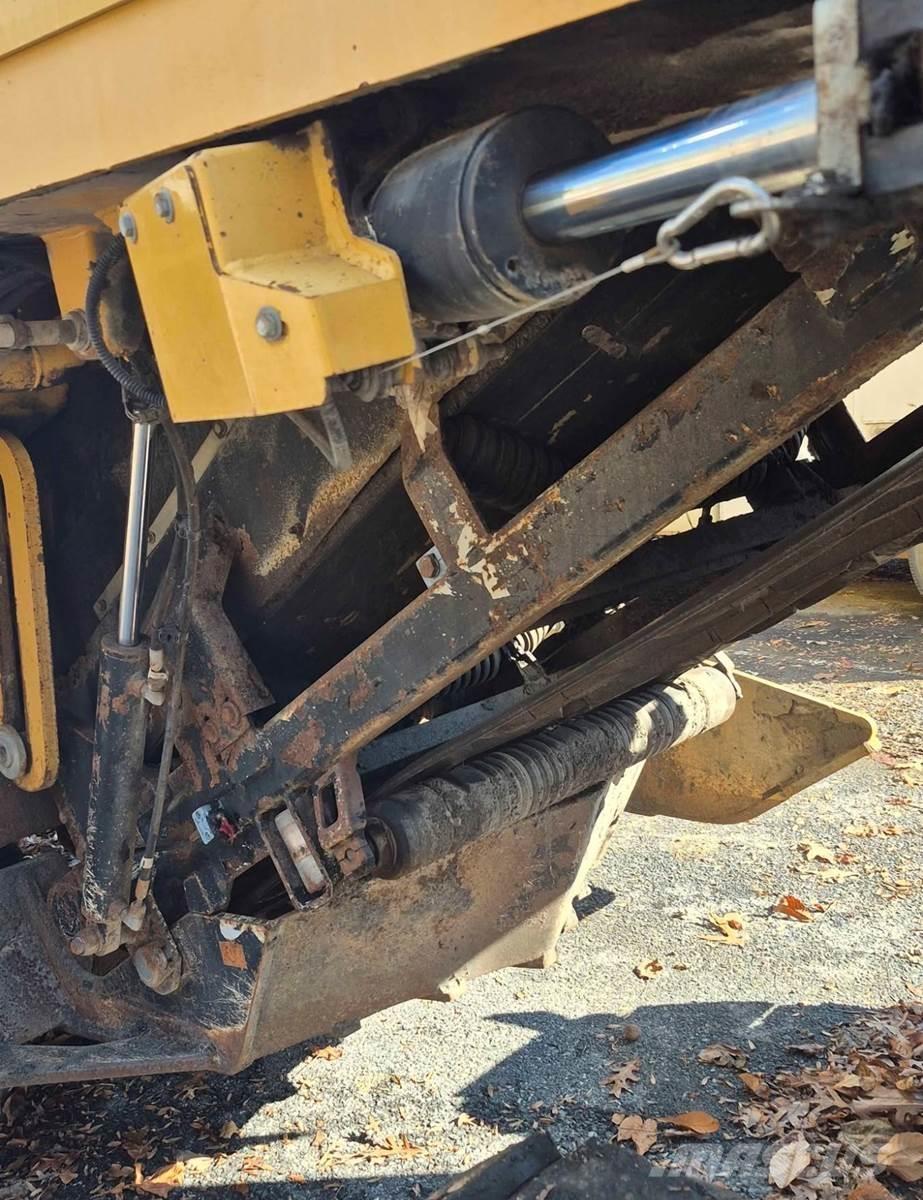 CAT PM200 瀝青冷銑刨機/銑床