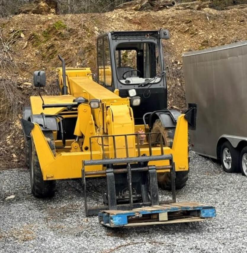 CAT TH103 伸縮臂操作車