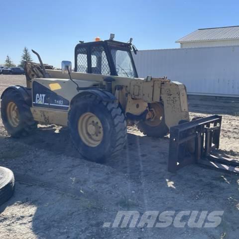 CAT TH83 伸縮臂操作車