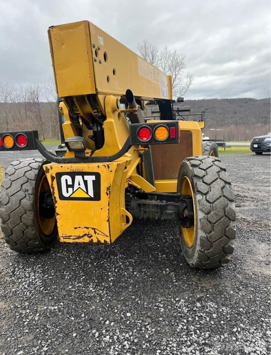CAT TL943C 伸縮臂操作車