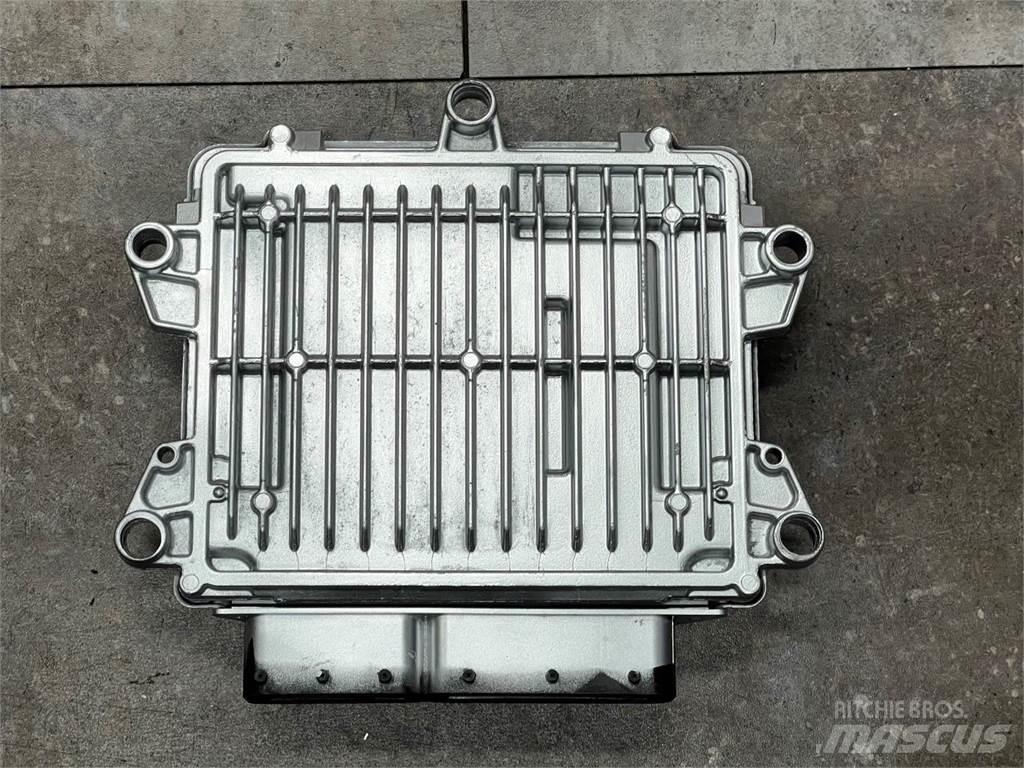 Cummins  電子設備