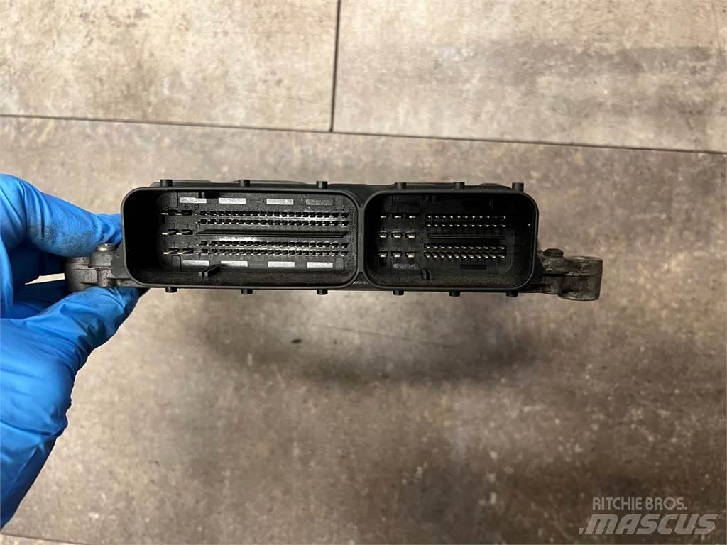 Cummins  電子設備