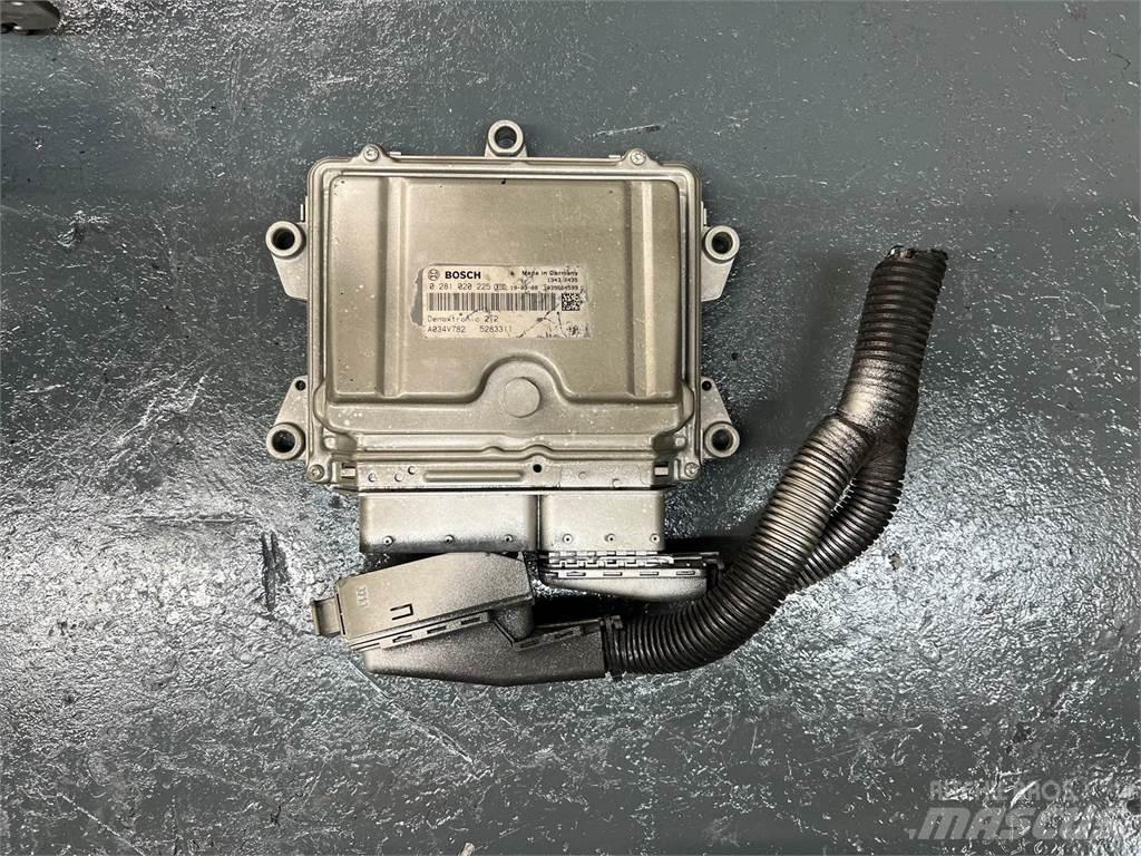 Cummins  電子設備