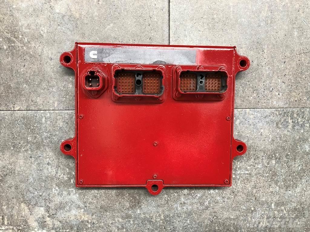Cummins ISX 電子設備