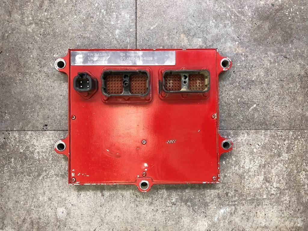 Cummins ISX 電子設備