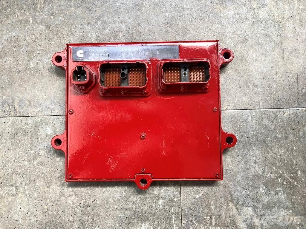 Cummins ISX 電子設備