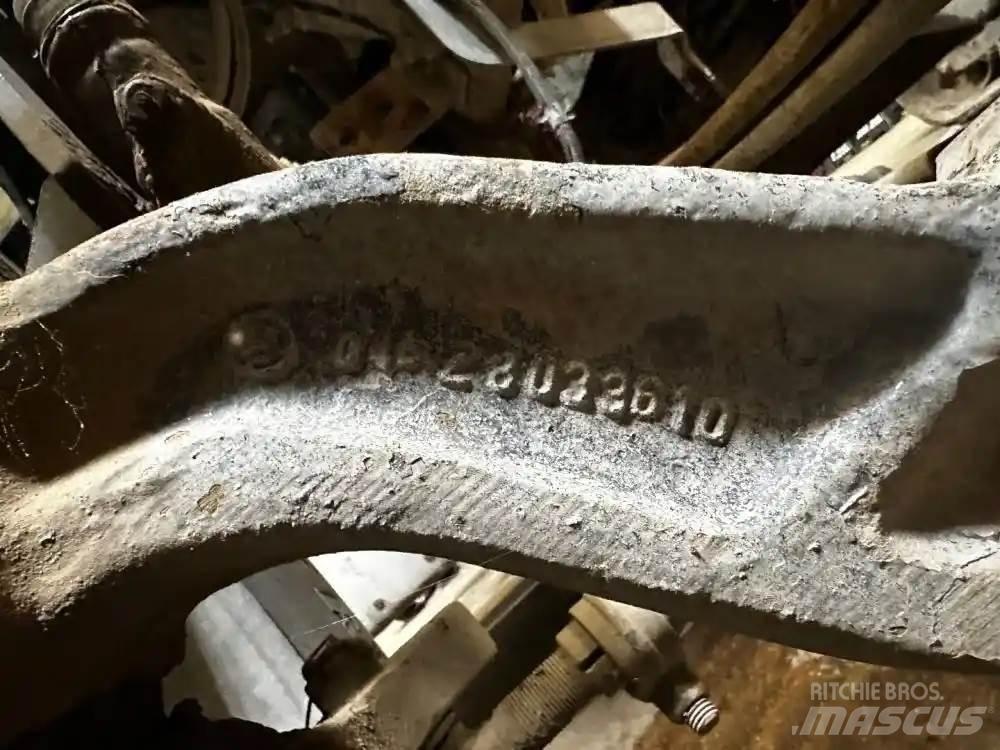  Dana 367 軸