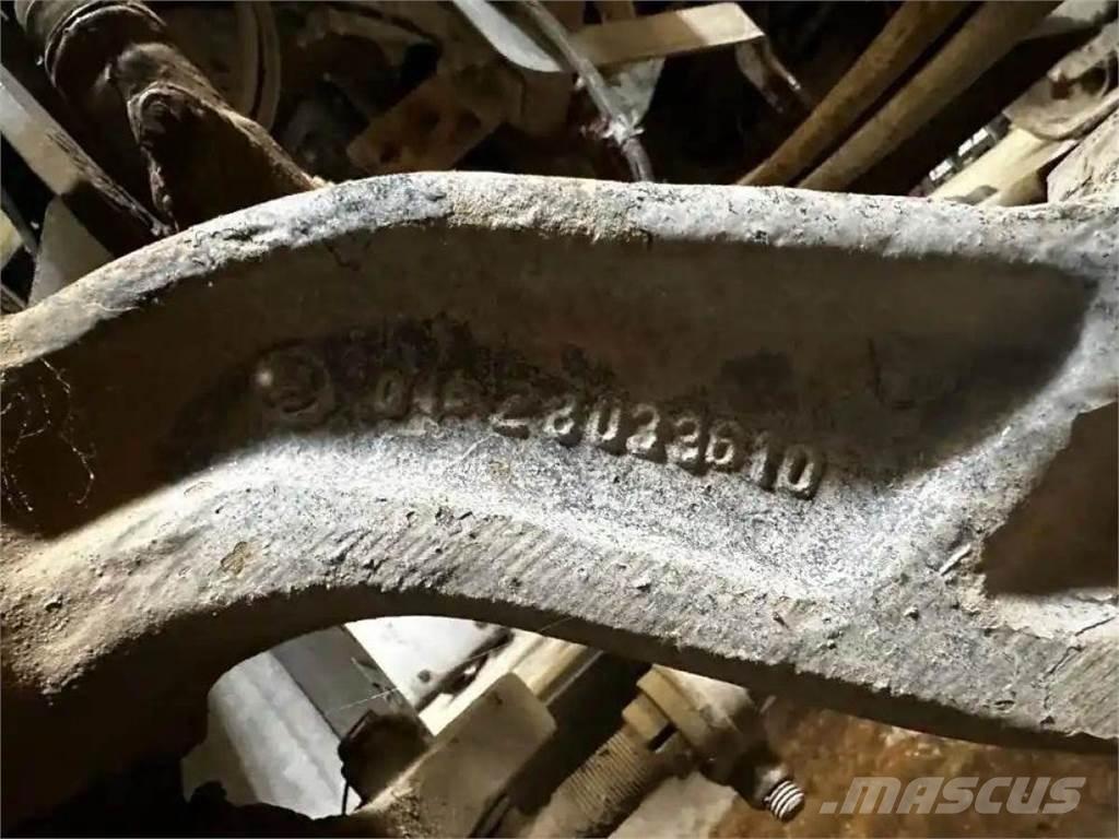  Dana 367 軸