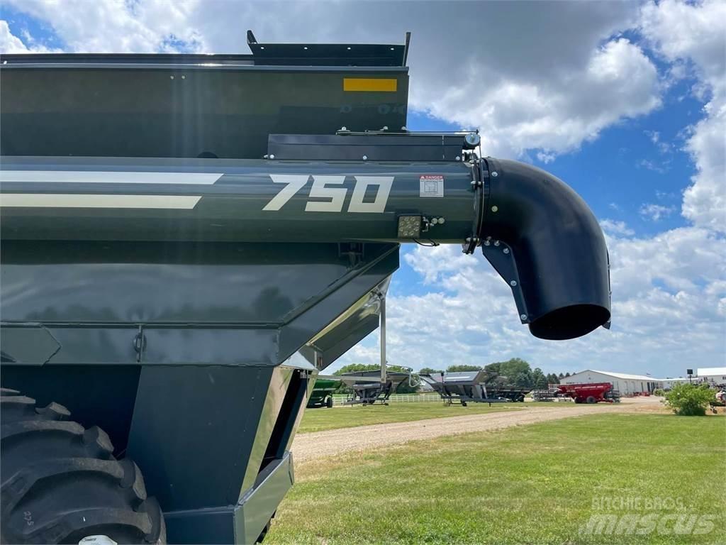 Demco 750 運糧車